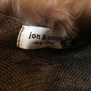 jon & anna New York Accessories - jon & anna New York Animal Print Cape, Faux Fur jon & anna New York Accessories - jon & anna New York Animal Print Cape, Faux Fur